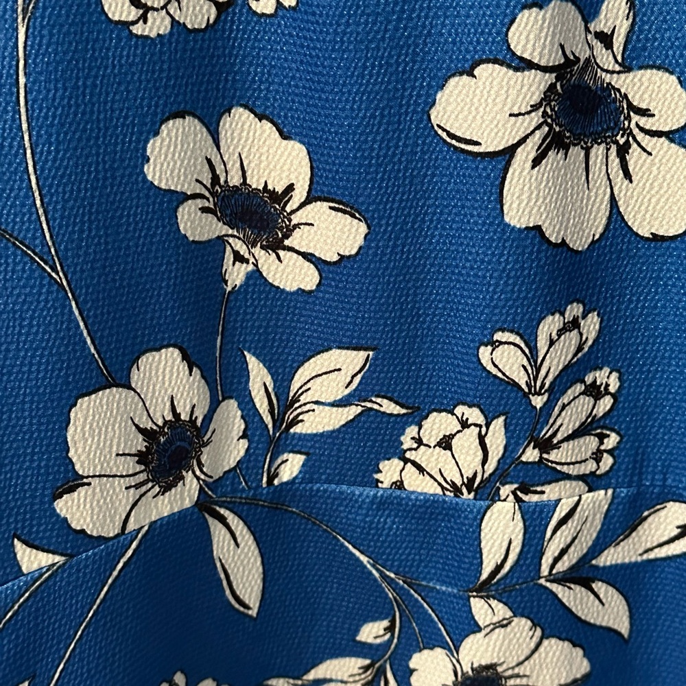 Beautiful/flowing Floral Print dress. Faux Wrap Midi Dress with layers size 14 - Picture 9 of 14